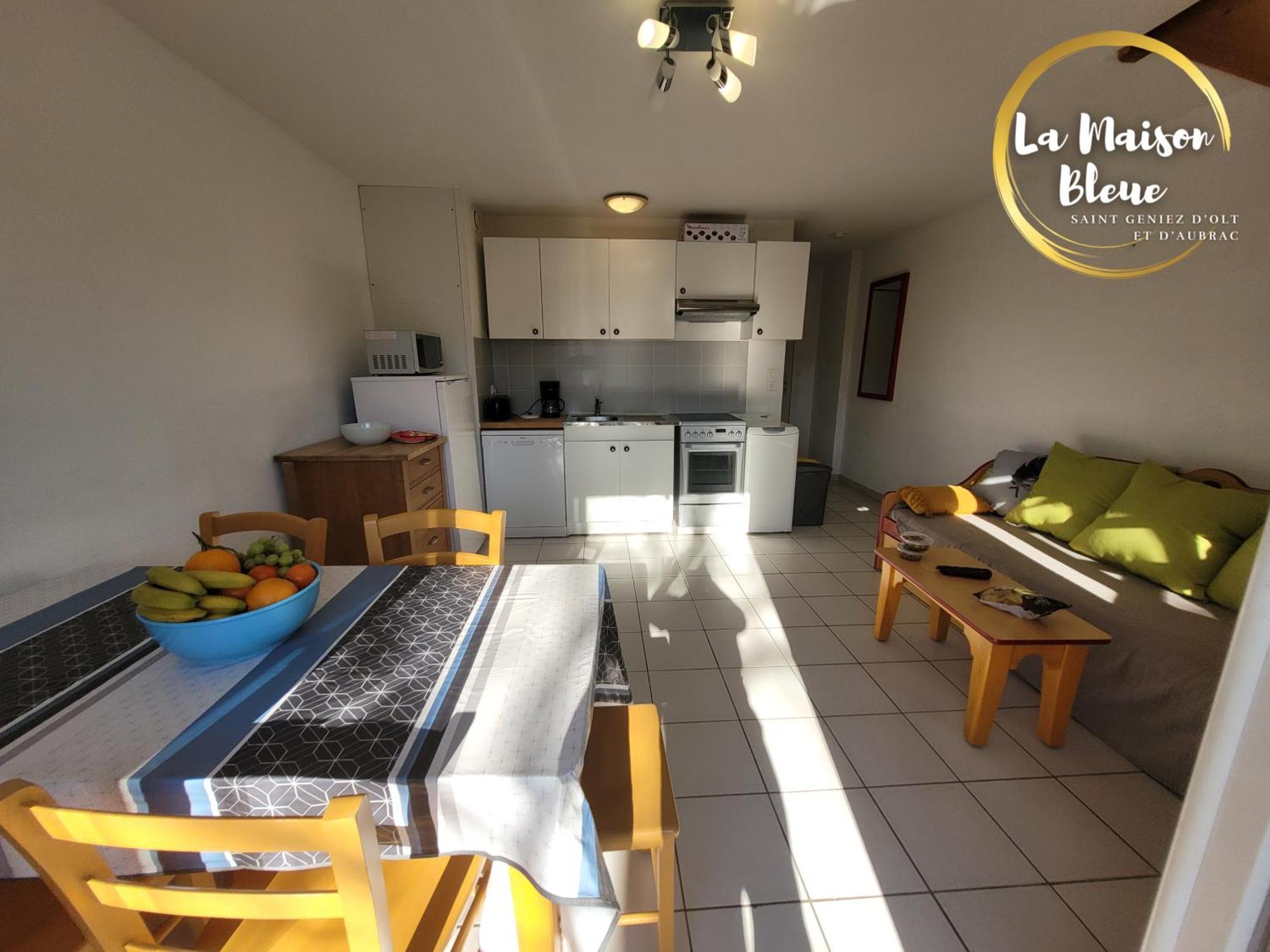 La Maison Bleue, Village Vacances, Piscine, Parking Saint-Geniez-dʼOlt Zewnętrze zdjęcie